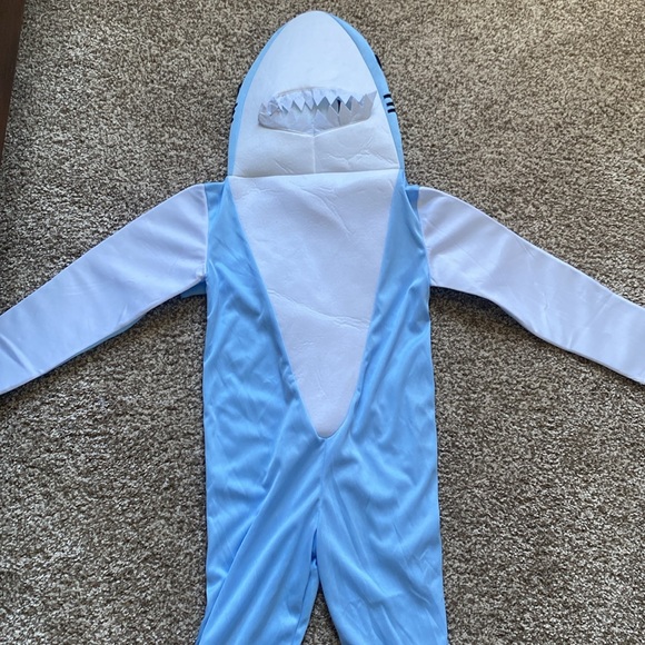 SHARK BLUE AND WHITE KIDS COSTUME SIZE 3-4 🌟NWOT🌟 - Picture 5 of 16